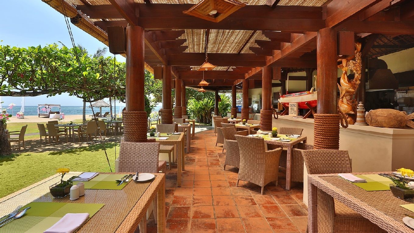 Grand Mirage Resort Bali Garden Lounge