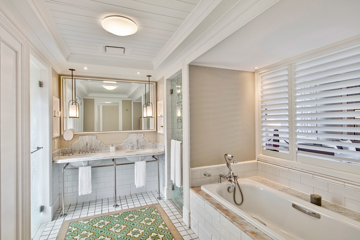 Heritage Le Telfair Golf Wellness Resort Mauritius Bathroom