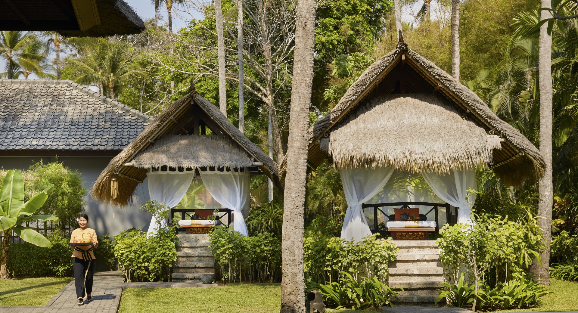 Melia Bali YHISpa Bale Massage