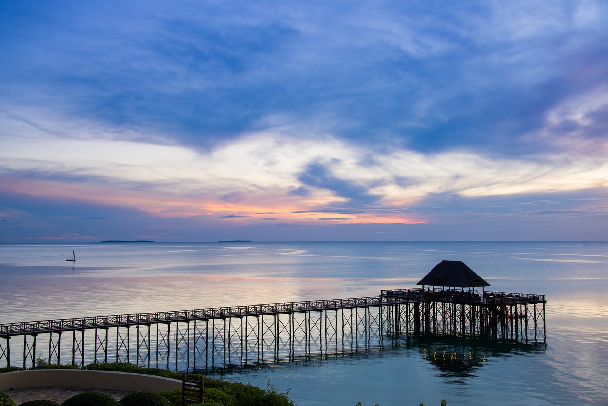 Sea Cliff Resort Spa Zanzibar Beach Walkway