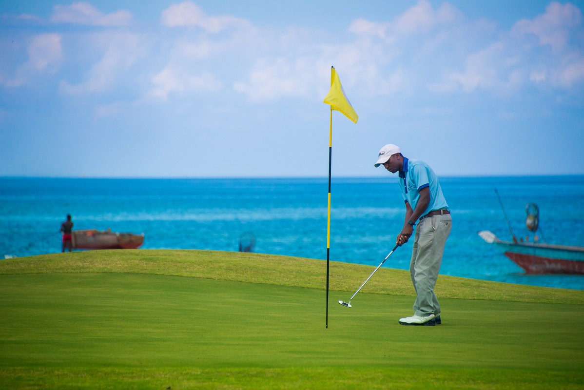 Sea Cliff Resort Spa Zanzibar Playing Golf