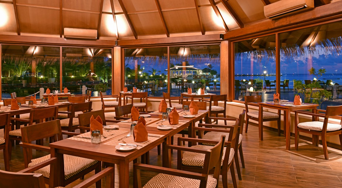 dining room adaaran select hudhuranfushi maldives