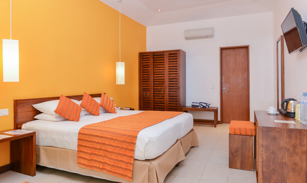 orange room twin bed adaaran select hudhuranfushi maldives