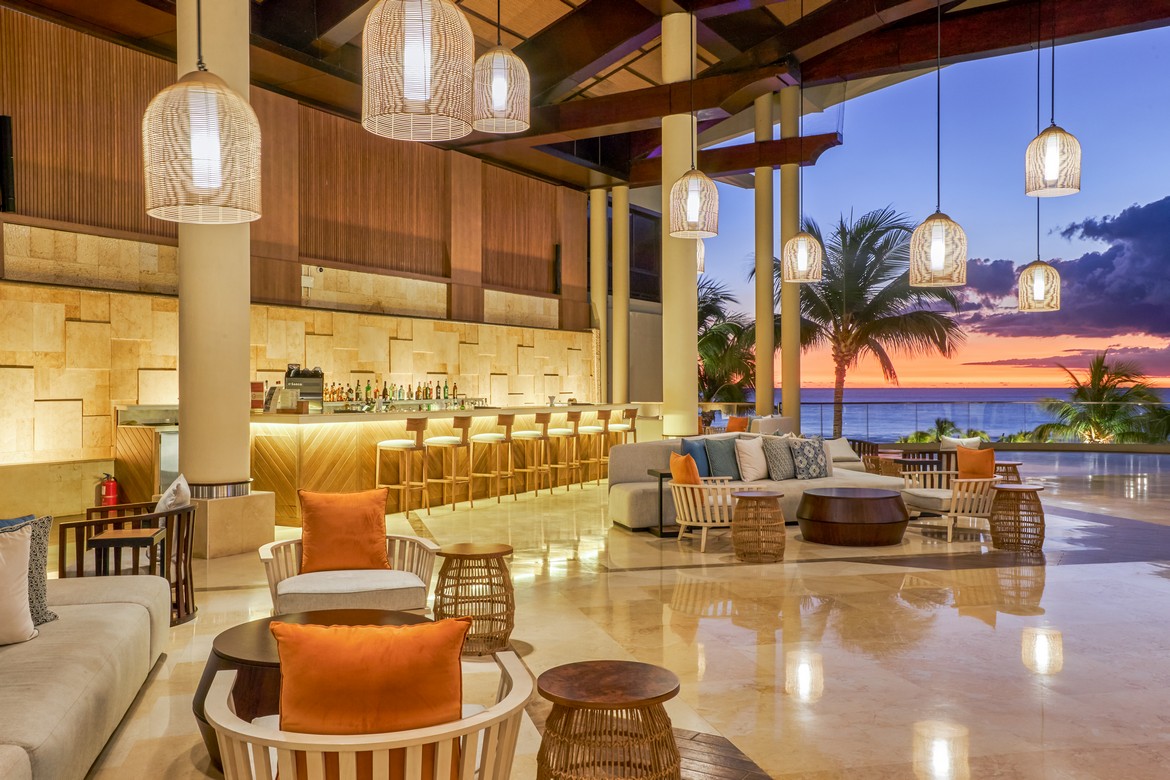 Intercontinental Mauritius Resort Lobby Bar