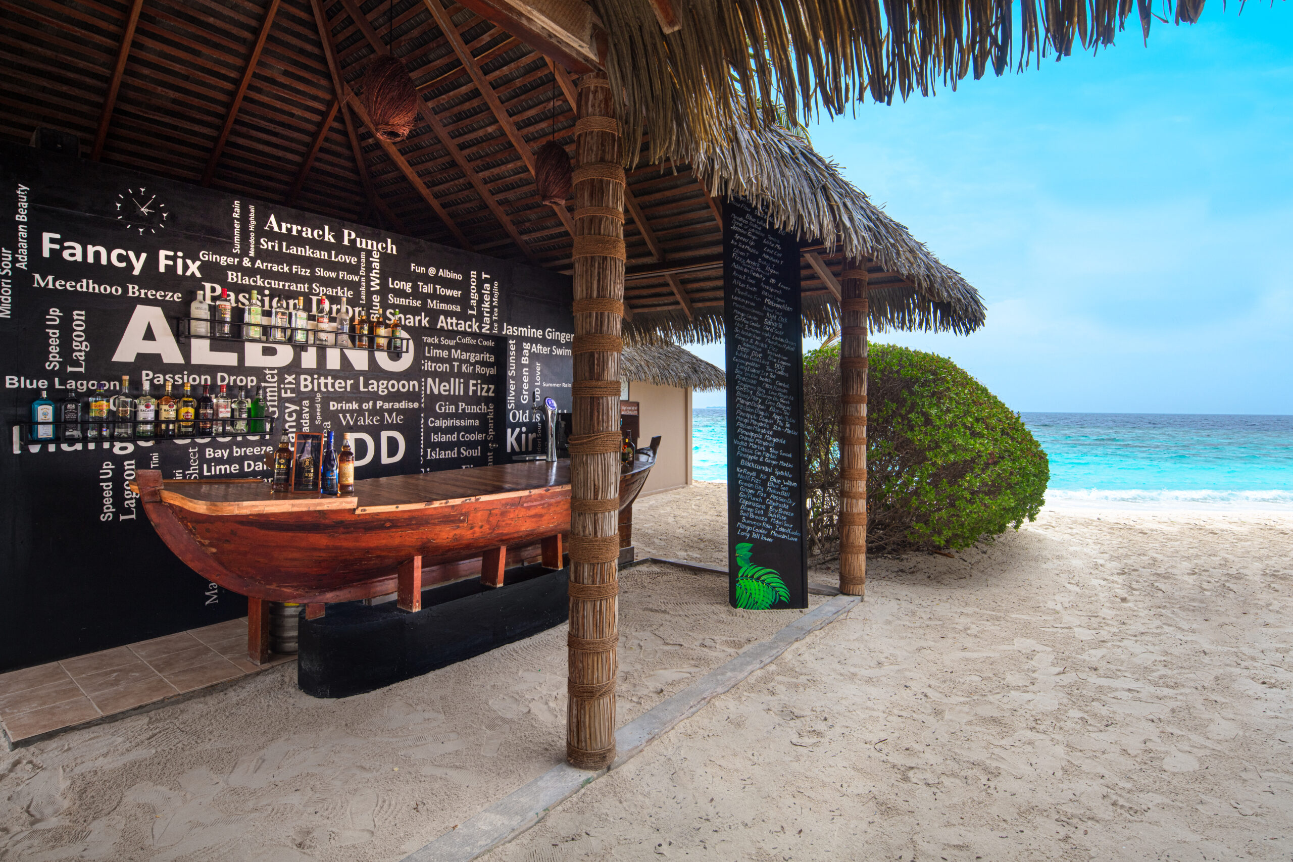 Beachside bar at Adaaran Meedhupparu with ocean view