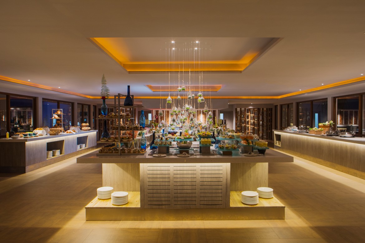 Elegant buffet setup at Dhigali resort restaurant