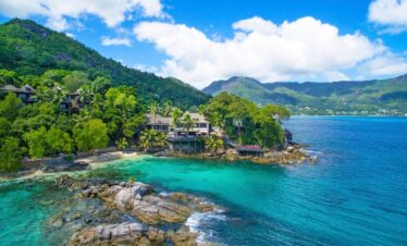 Overwater dining at Hilton Seychelles Northolme Resort with stunning views
