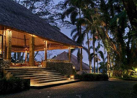 Welcoming entrance at Alila Ubud at dusk